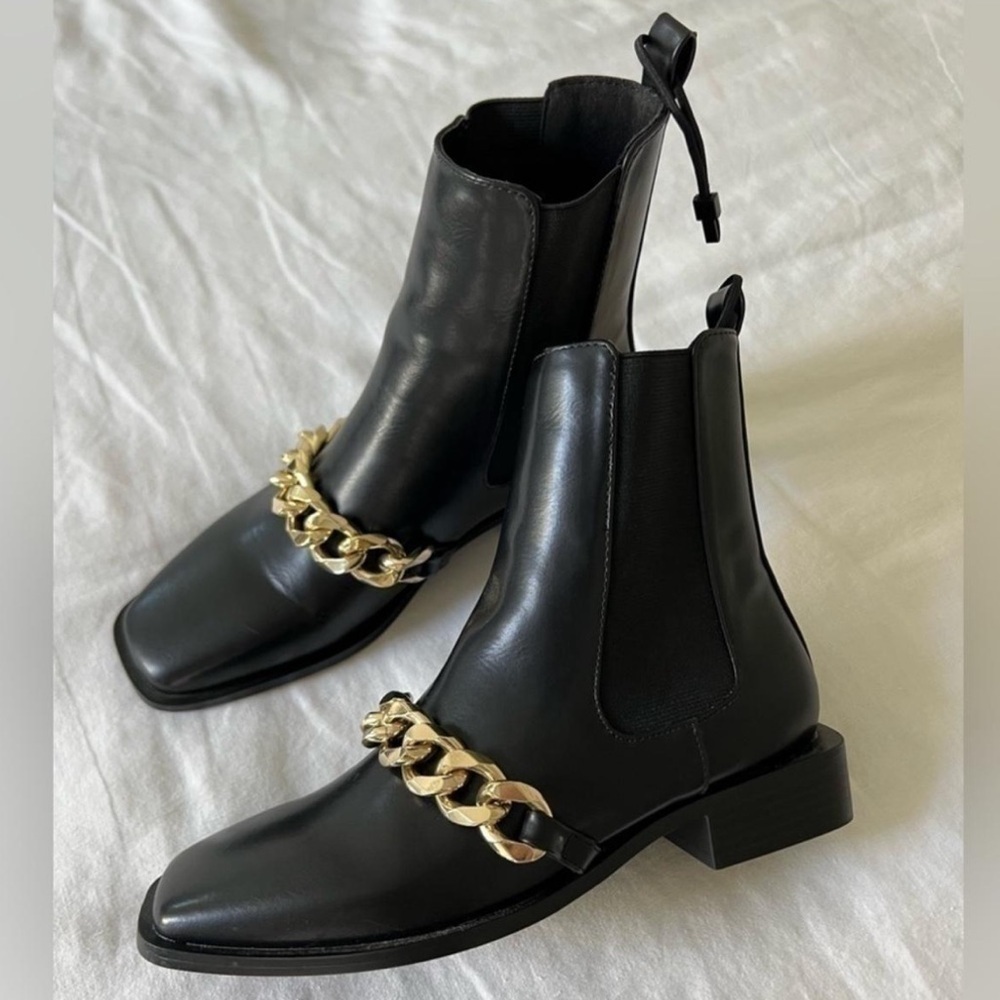Zara Gold Chain Black Boots
